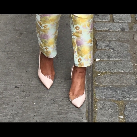 BCBG nude Pumps - Picture 6 of 7